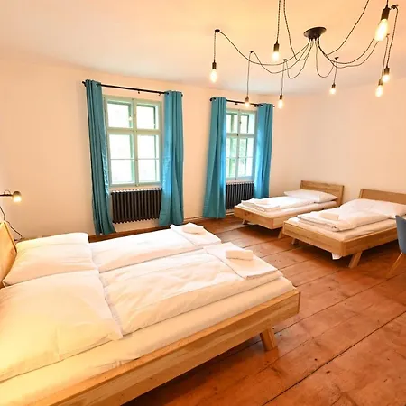 Gasthuis Valecska Palenice 3*
